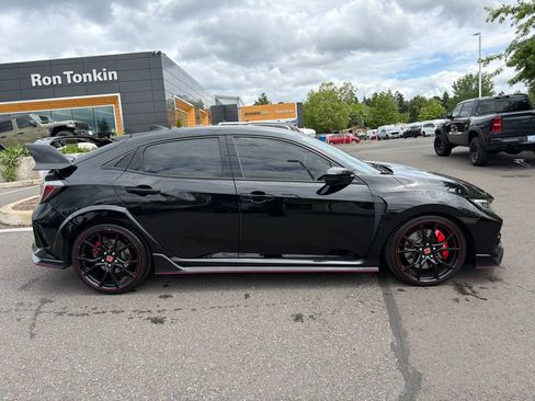 Used 2019 Honda Civic Type R image 8