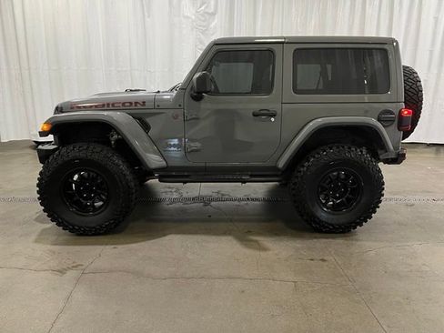 Used 2018 Jeep Wrangler Rubicon AWD/4WD image 7