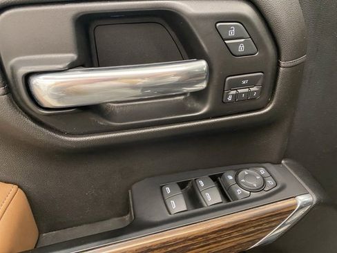 Used 2019 Chevrolet Silverado 1500 High Country image 26