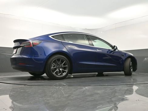 Used 2018 Tesla Model 3 Long Range image 28