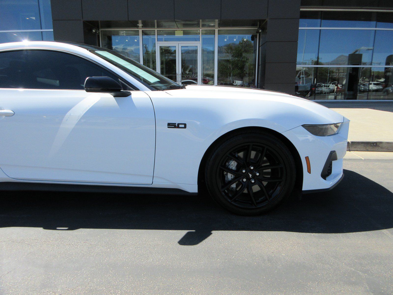 Used 2025 Ford Mustang GT Premium RWD image 13
