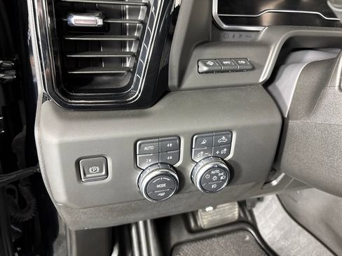 Certified 2024 GMC Sierra 2500 AT4 w/ AT4 Premium Plus Package AWD/4WD image 33