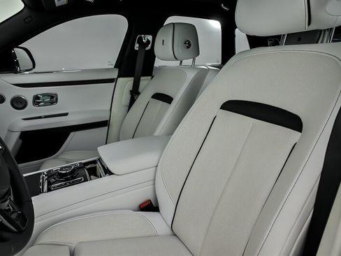 Used 2022 Rolls-Royce Ghost AWD/4WD image 19