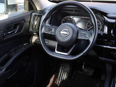 Certified 2025 Nissan Pathfinder SV AWD/4WD image 25
