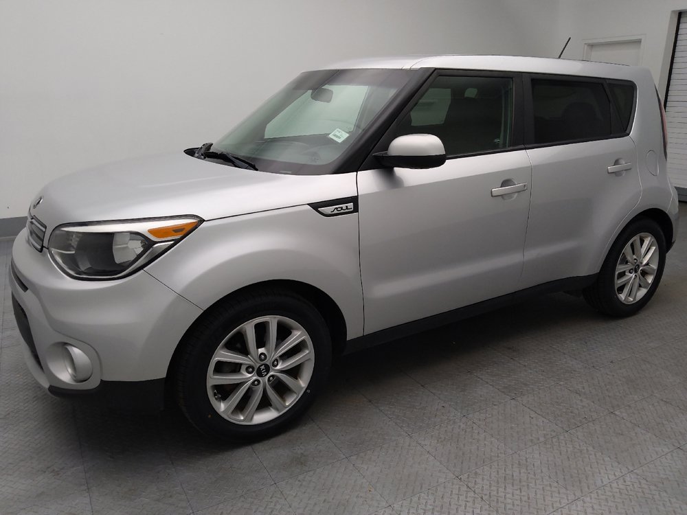 Used 2019 Kia Soul + FWD image 2
