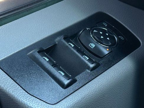 Used 2017 Ford F150 XLT w/ Trailer Tow Package image 26