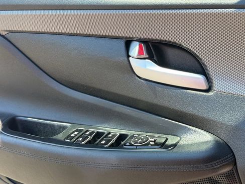Used 2019 Hyundai Santa Fe SE AWD/4WD image 29
