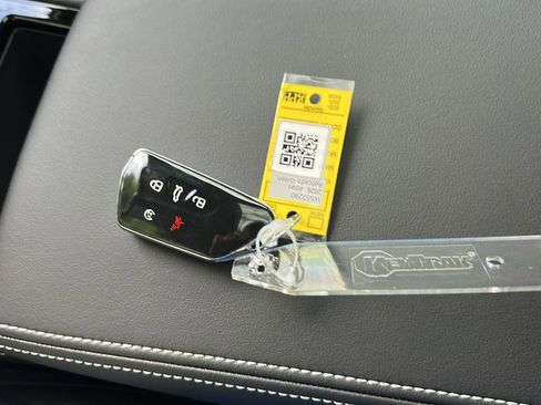 New 2026 Volkswagen Atlas SE image 17