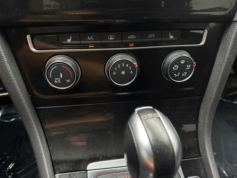 Used 2017 Volkswagen GTI S FWD image 29