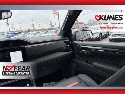 Used 2023 GMC Sierra 1500 AT4 w/ Technology Package image 35