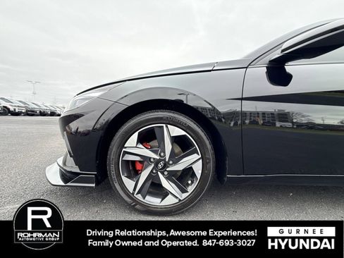 Used 2023 Hyundai Elantra SEL w/ Convenience Package image 11