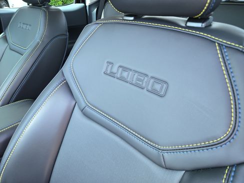 Used 2026 Ford Maverick Lobo AWD/4WD image 23