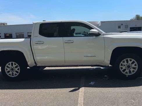 New 2026 Toyota Tacoma SR5 AWD/4WD image 9