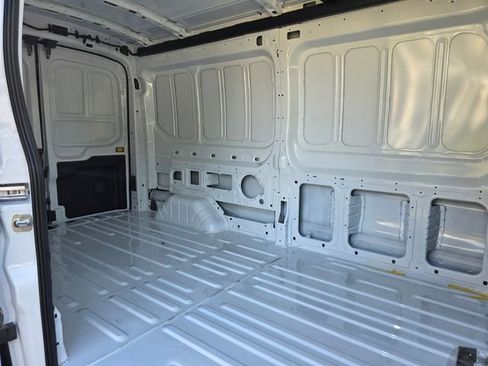 New 2026 Ford Transit 250 148 Medium Roof image 25