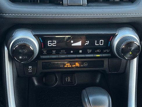 Certified 2025 Toyota RAV4 LE AWD/4WD image 22