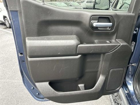 Used 2020 Chevrolet Silverado 1500 Custom Trail Boss w/ Custom Convenience Package image 18