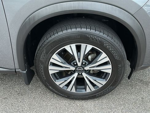 Certified 2023 Nissan Rogue SV w/ SV Premium B Package AWD/4WD image 8