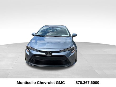 Used 2025 Toyota Corolla LE FWD image 8