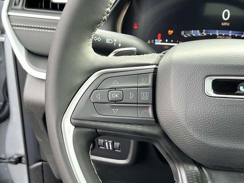 New 2025 Jeep Grand Cherokee 4WD image 24