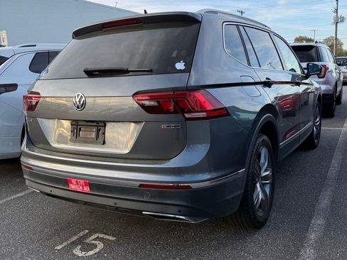 Used 2020 Volkswagen Tiguan SEL image 3