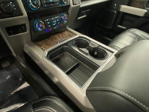 Used 2019 Ford F350 Lariat w/ Lariat Ultimate Package AWD/4WD image 28