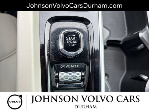 Used 2020 Volvo V60 T5 Momentum w/ Protection Package Premier image 20