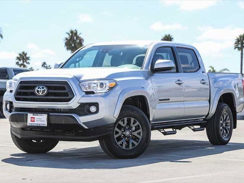 Certified 2022 Toyota Tacoma SR5 RWD image 1