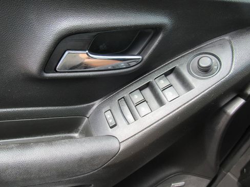 Certified 2018 Chevrolet Trax LT w/ Sun & Sound Package AWD/4WD image 22