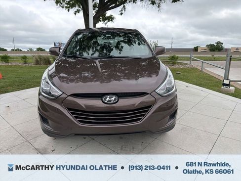 Used 2015 Hyundai Tucson GLS w/ Option Group 02 FWD image 11