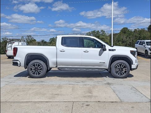 New 2026 GMC Sierra 1500 AT4 w/ AT4 Premium Package AWD/4WD image 6
