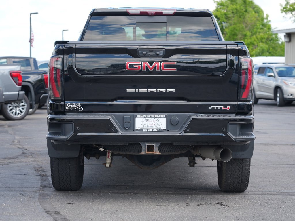 Used 2024 GMC Sierra 2500 AT4 w/ AT4 Premium Plus Package AWD/4WD image 4