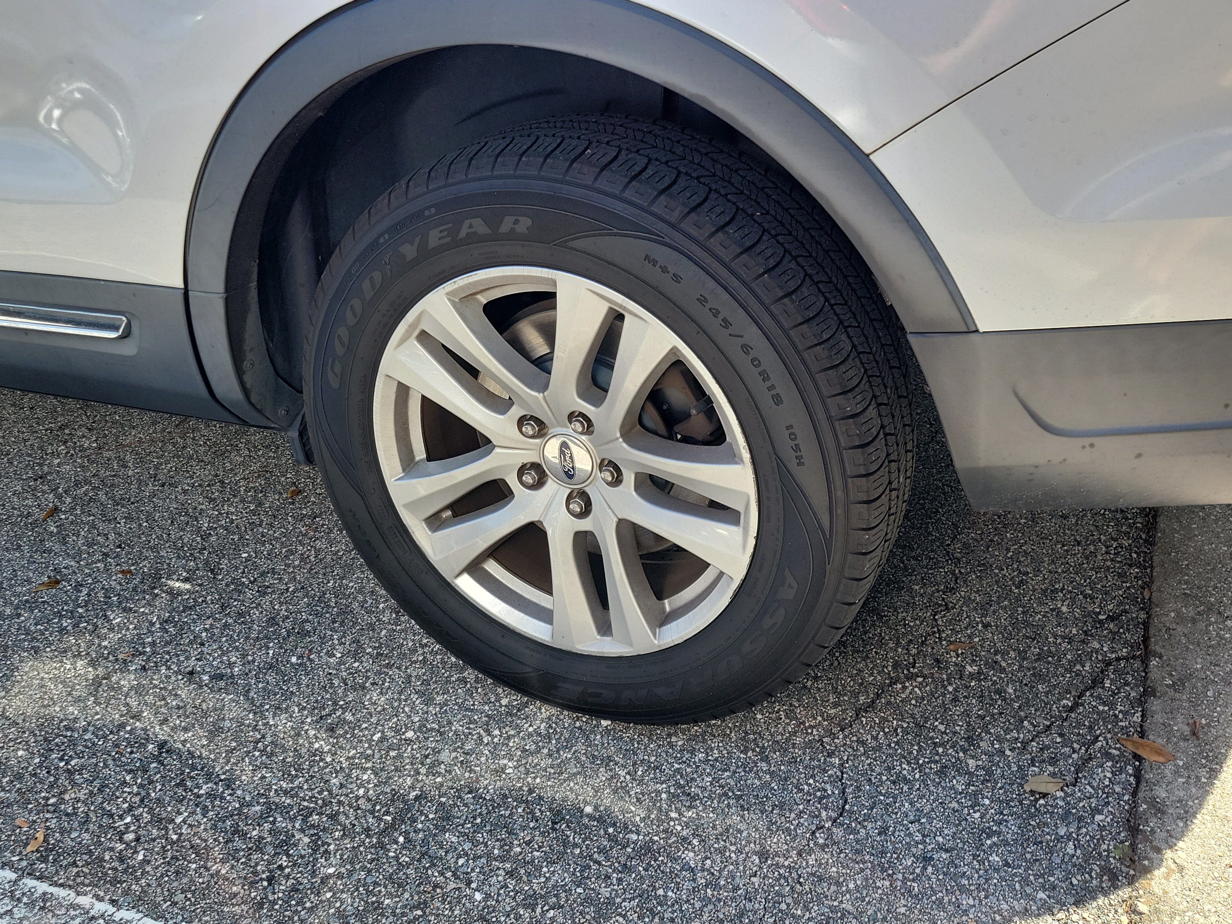 Used 2019 Ford Explorer XLT w/ Class III Trailer Tow Package FWD image 22
