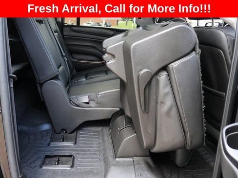 Used 2015 Chevrolet Suburban LT w/ Luxury Package AWD/4WD image 13