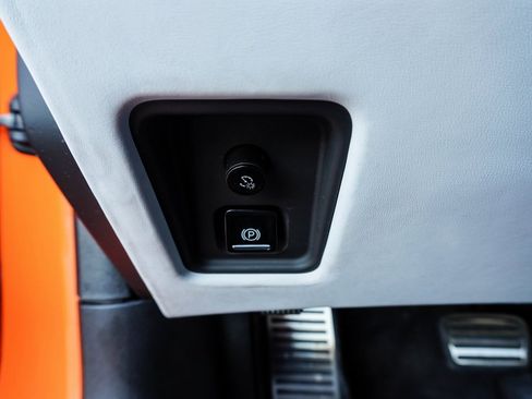 Used 2024 Chevrolet Corvette Stingray Premium Conv w/ Z51 Performance Package image 41