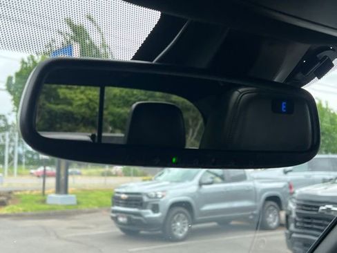 Used 2018 Toyota Tacoma TRD Sport AWD/4WD image 26