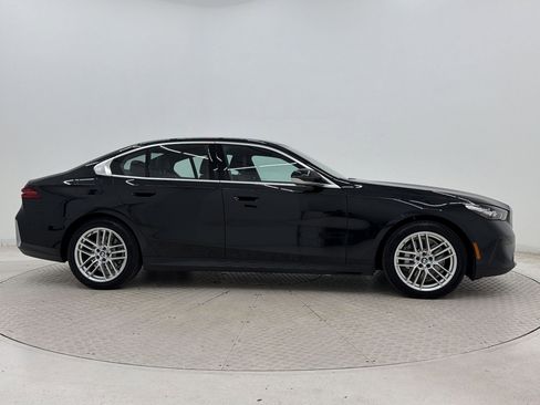 Used 2025 BMW 530i RWD image 8