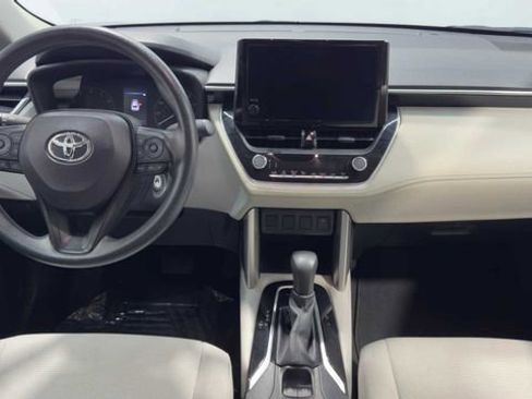 Used 2023 Toyota Corolla Cross L AWD/4WD image 15