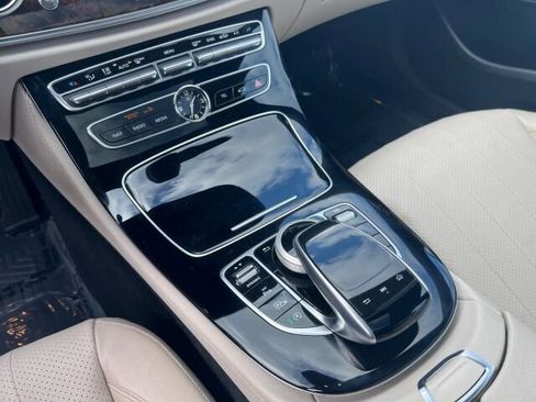 Used 2017 Mercedes-Benz E 300 4MATIC image 16