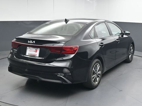 Used 2022 Kia Forte LXS image 8
