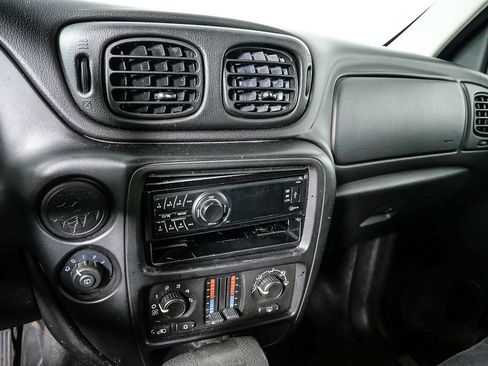 Used 2008 Chevrolet TrailBlazer LT image 10