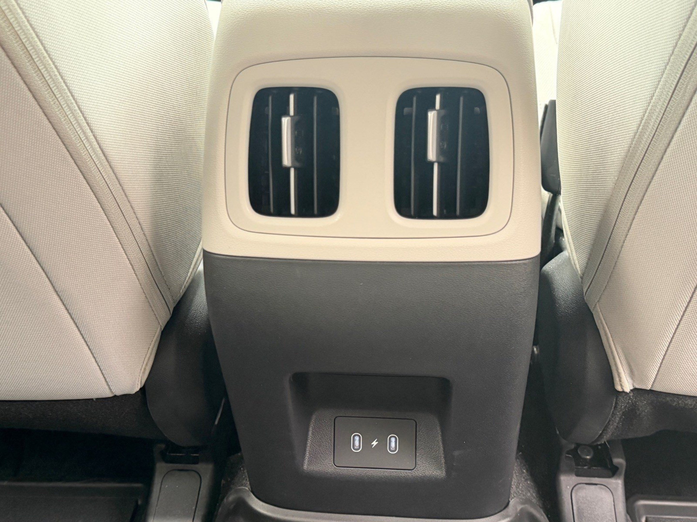 Used 2025 Hyundai Tucson SEL FWD image 29