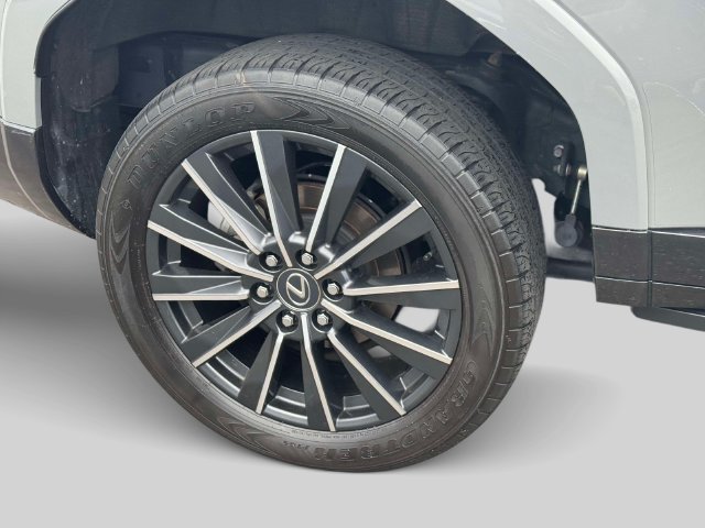 Used 2024 Lexus GX 550 w/ Accessory Package (2T) AWD/4WD image 8