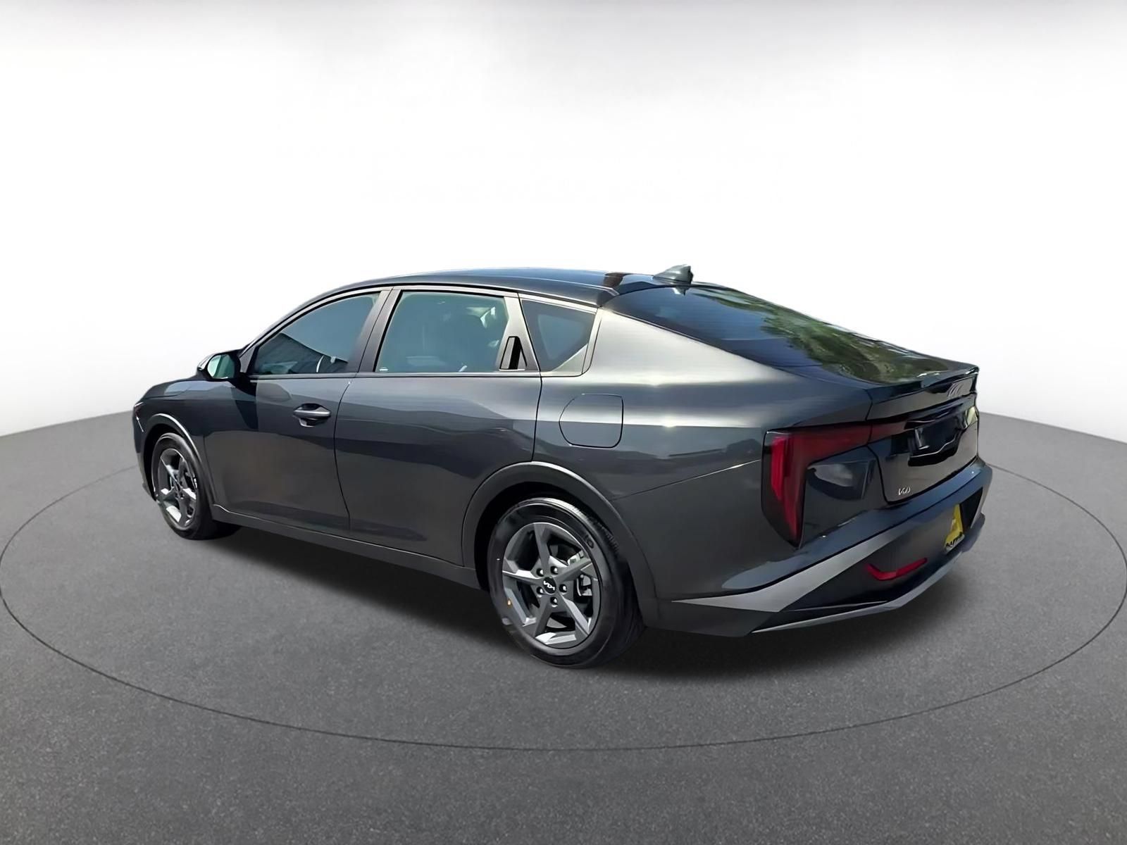 Used 2026 Kia K4 FWD image 9