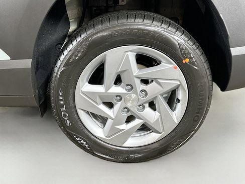 New 2026 Hyundai Kona SE image 28