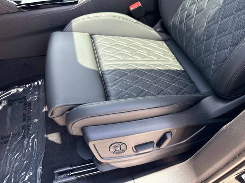 New 2026 Audi SQ5 Prestige AWD/4WD image 19