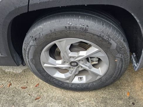 Used 2023 Hyundai Tucson SE image 8