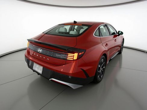 Used 2025 Hyundai Sonata SEL image 9