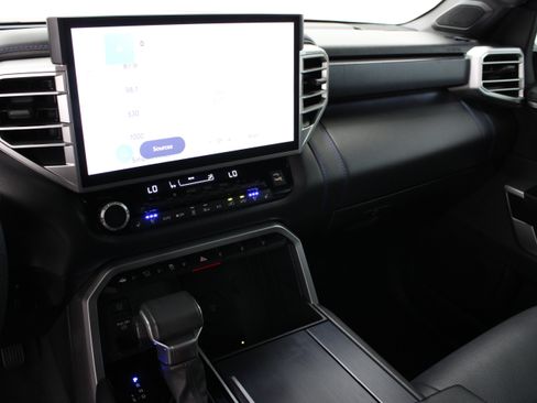 Certified 2025 Toyota Sequoia Platinum AWD/4WD image 16