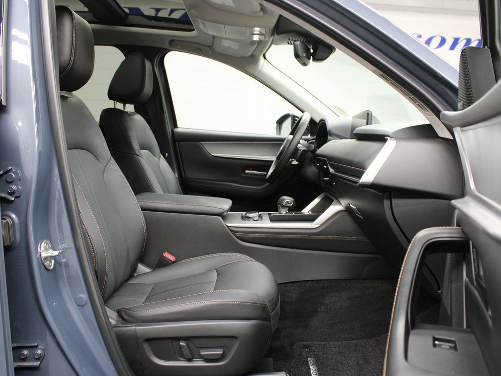 Used 2025 MAZDA CX-70 Plug-In Hybrid w/ Premium Pkg AWD/4WD image 24