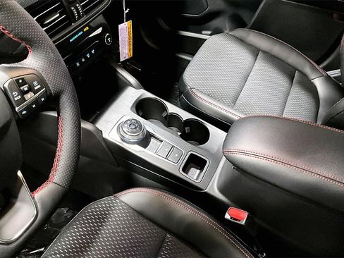 Certified 2025 Ford Escape ST-Line Select w/ Tech Pack #1 image 16